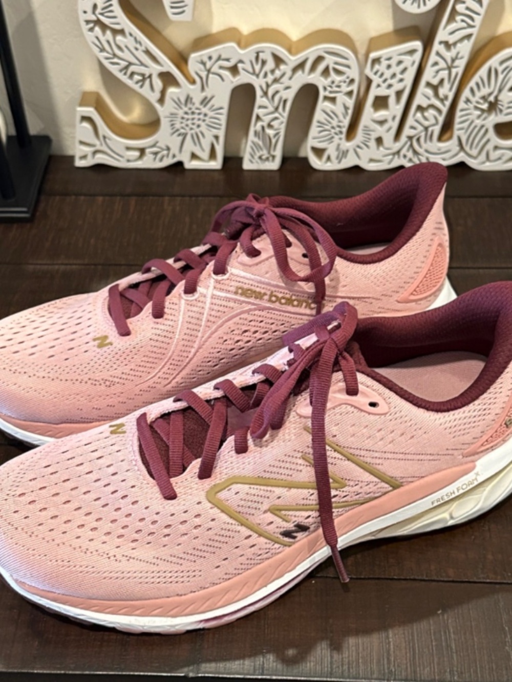 New Balance Women Fresh Foam X 860v13 Athletic Sports Pink/Gold/Burgundy 9.5 - Picture 3 of 5
